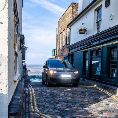 VW Caddy 2021- Lazer Lamps Linear-18 LED Light Bar Integration Kit