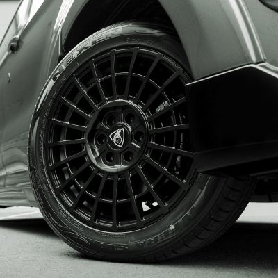 Ford Transit Custom 2023- LWB Predator Body Kit - 18" Iconic Alloys and Tyres