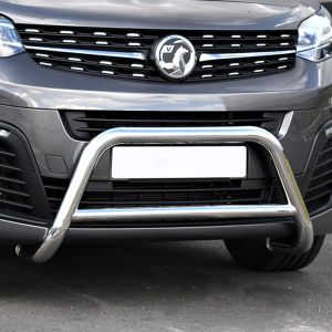 Close-up view of the Peugeot Expert 2016- Polished Front A-Bar