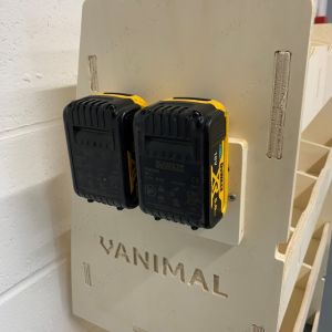 DeWALT XR 18V 5.0ah Universal Plywood Battery Holder