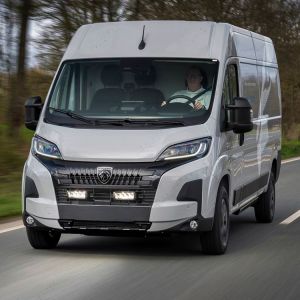 Peugeot Boxer 2024- Lazer Lamps Triple-R 750 LED Grille Integration Kit