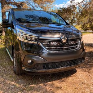 Renault Trafic (2019-2023) Triple-R 750 LED Grille Integration Kit
