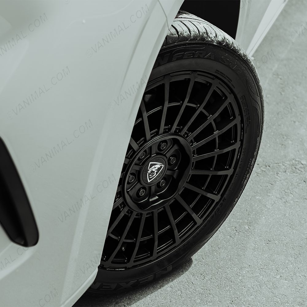 Top angle view of the Transit Custom 2023- 18" Predator Iconic Black Alloy Wheel