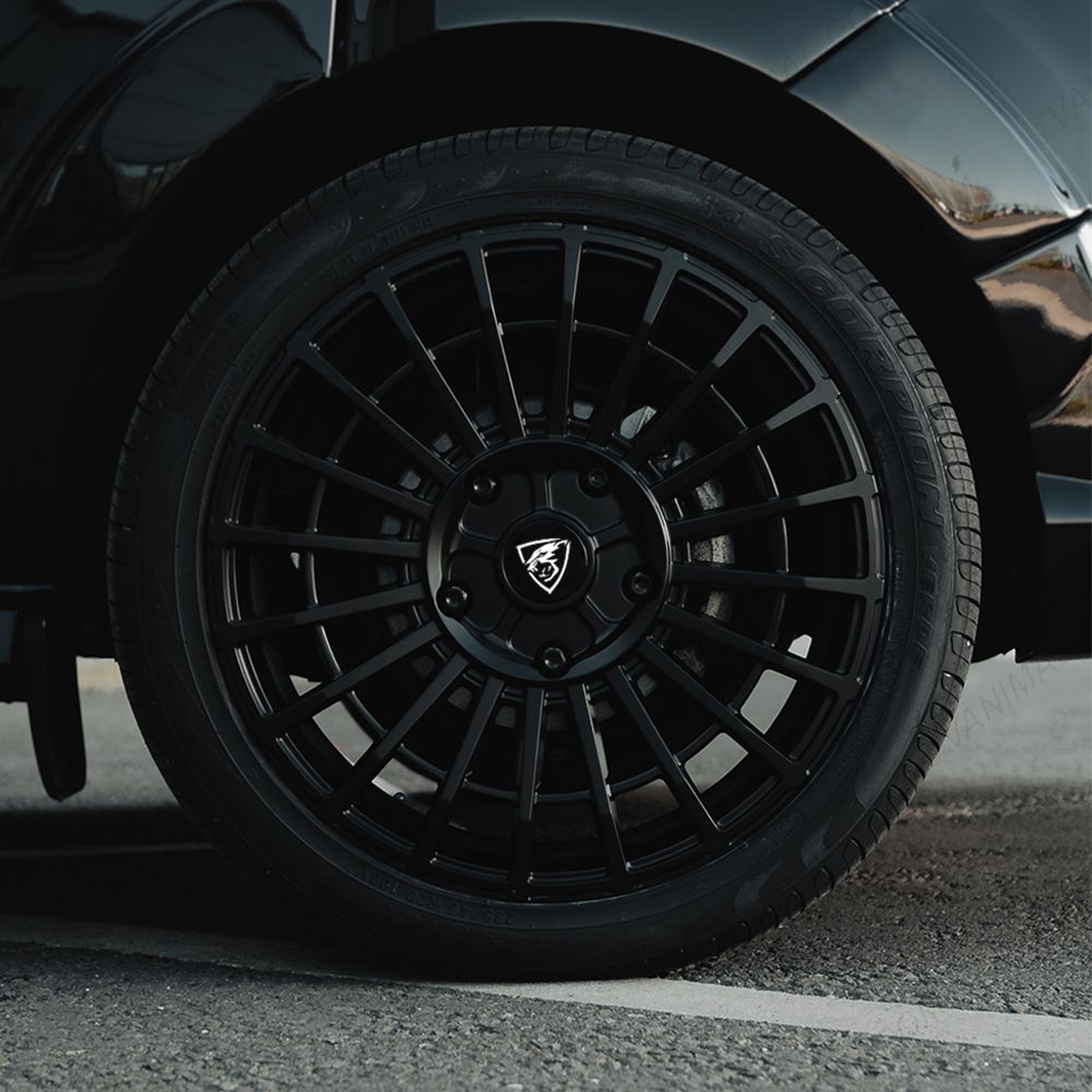 18-inch Predator Iconic Matte Black Alloy Wheel