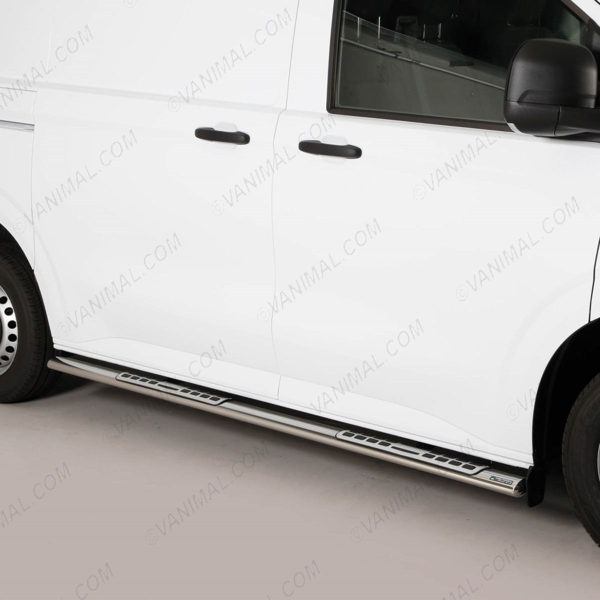 Ford Transit Custom 2023- SWB Polished Side Bars with Side Steps