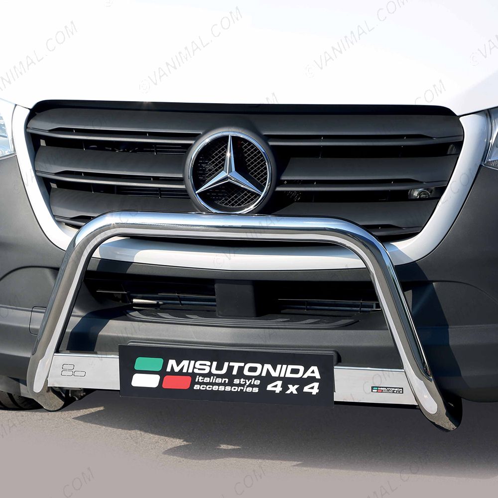 Close-up view of the Mercedes Sprinter 2018- Polished Front A-Bar