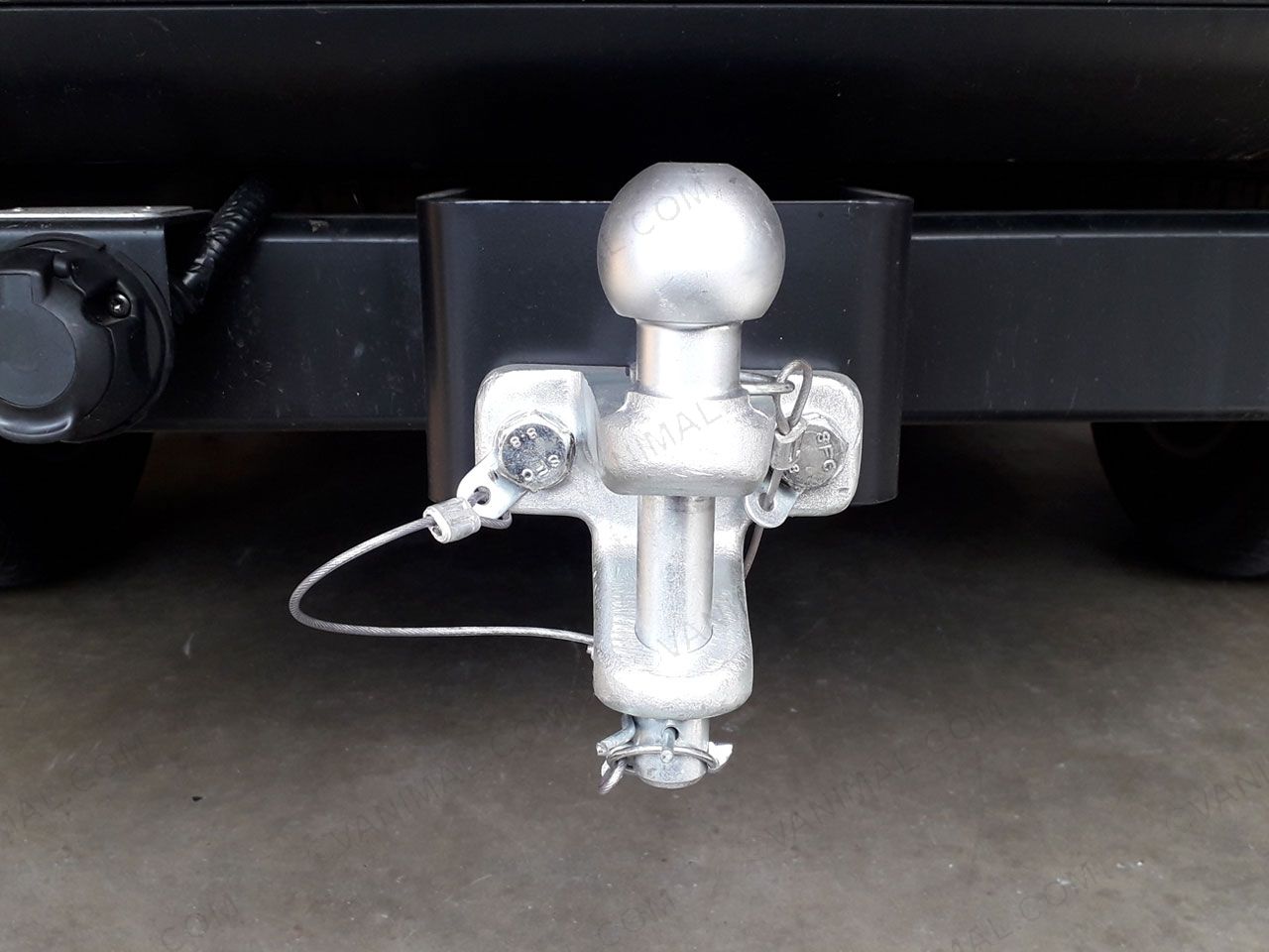 Tow Ball and Pin fitted on van