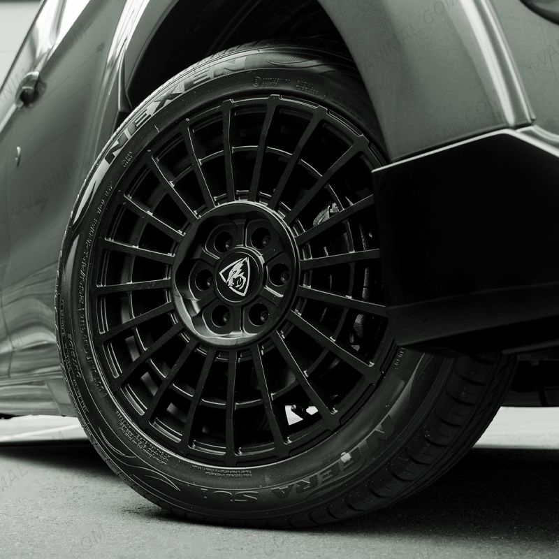 Ford Transit Custom 2023- SWB Predator Body Kit - 18" Iconic Alloys and Tyres